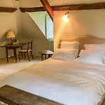 5 Bedroom Gorgeous In Sarrazac 別荘 Cressensac-Sarrazac