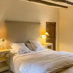 Lovely Home In Sarrazac Дом отдыха Cressensac-Sarrazac