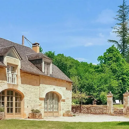 5 Bedroom Gorgeous In Sarrazac * Cressensac-Sarrazac