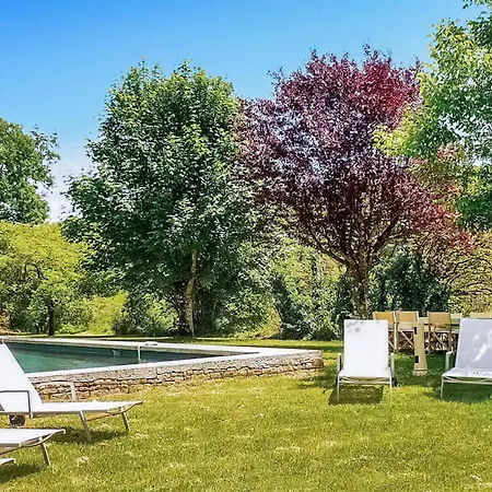 5 Bedroom Gorgeous In Sarrazac Cressensac-Sarrazac