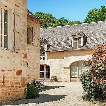 5 Bedroom Gorgeous In Sarrazac