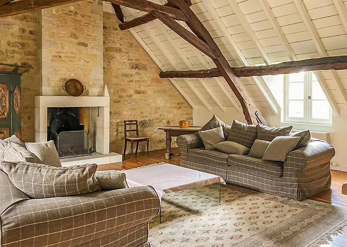 5 Bedroom Gorgeous In Sarrazac *