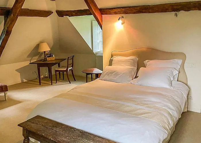 5 Bedroom Gorgeous In Sarrazac Prázdninový dům Cressensac-Sarrazac