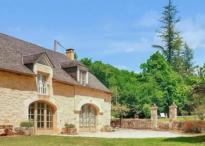 5 Bedroom Gorgeous In Sarrazac * Cressensac-Sarrazac